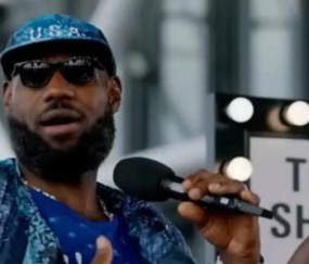 星空体育-詹姆斯：不想只有篮球成就被铭记 我还做了很多事